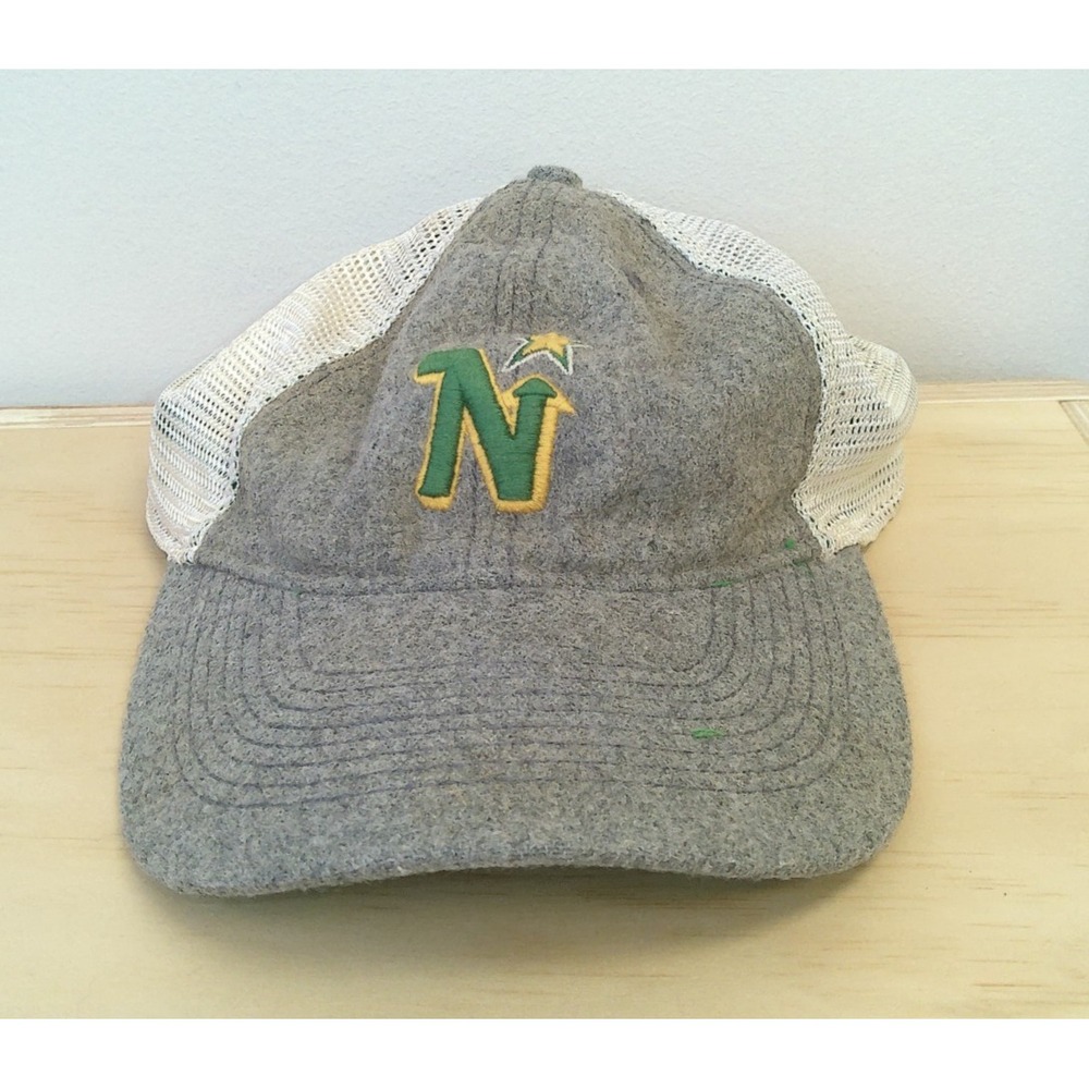 Vintage Minnesota North Stars Hat Mitchell & Ness NHL Trucker Cap flex fit S /M
